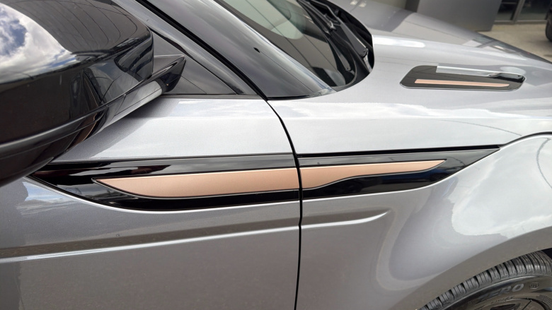 Land Rover Range Rover Evoque 2.0 D200 Autobiography 5dr Auto [Revised] Diesel Hatchback